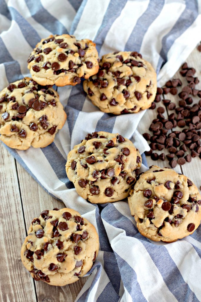Bakery Style Chocolate Chip Cookies 